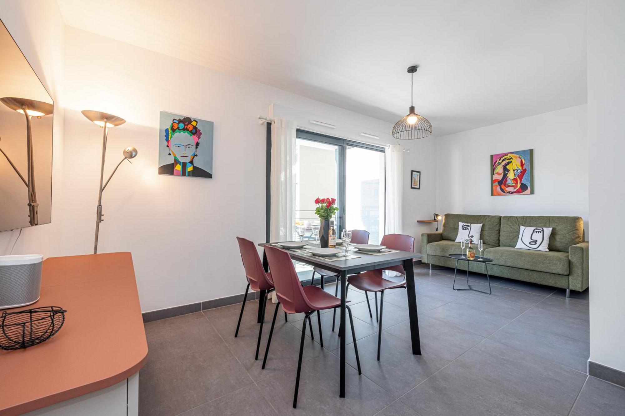 Queen Riviera : Climatisation, Parking, Terrasse Ментона Екстериор снимка