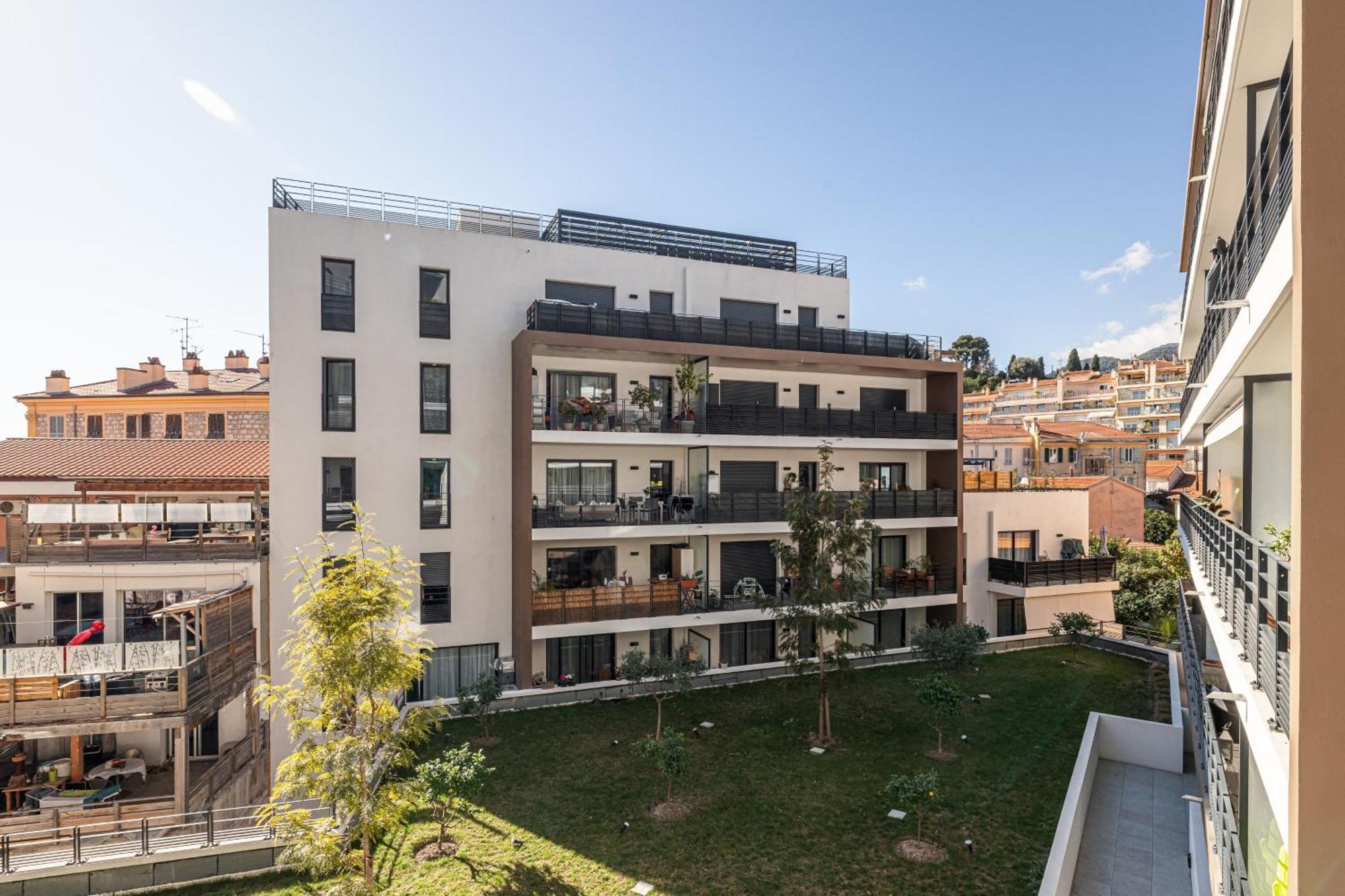 Queen Riviera : Climatisation, Parking, Terrasse Ментона Екстериор снимка